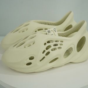 Foam Runner Slides  “Bone” unused. No box.